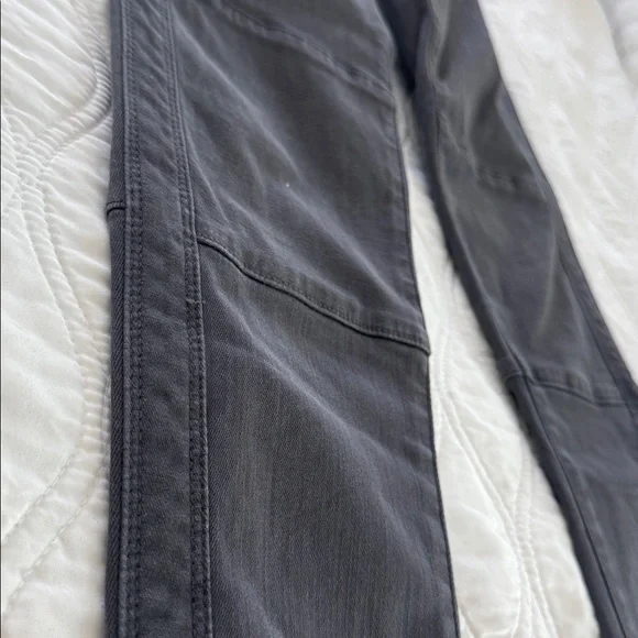 American Eagle Outfitters Next level stretch Gray Jeans - Picture 7 of 8